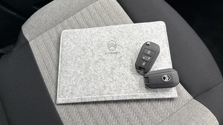 Citroen Berlingo 100kW Plus XL 52kWh 5dr Auto [7 Seat] Electric Estate